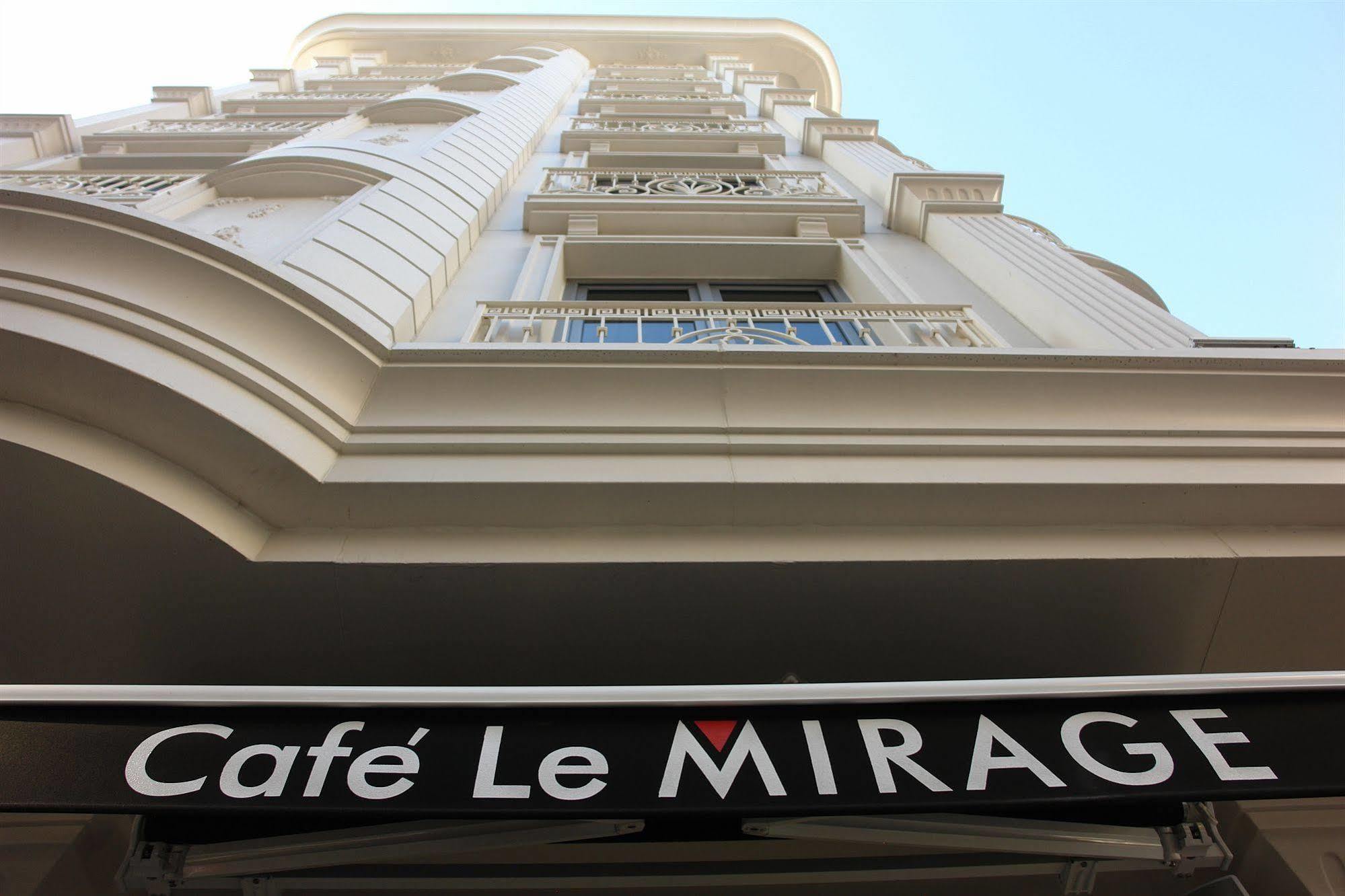 Le Mirage Hotel
